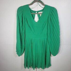 Jessica Simpson Pleated Green Long Sleeve V-Neck Dress With Keyhole Back Size S